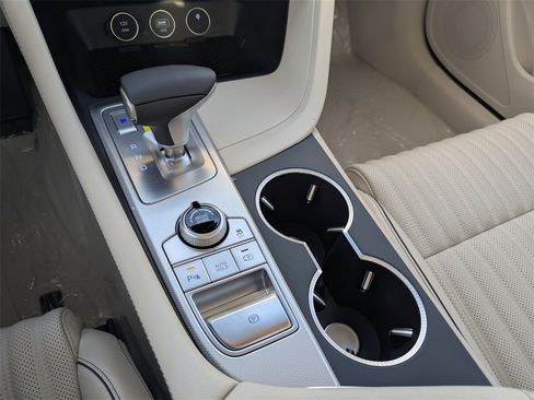 New 2026 Genesis G70 2.5T Prestige image 22