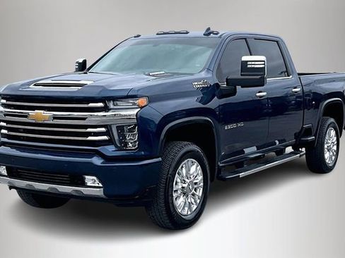 Used 2020 Chevrolet Silverado 2500 High Country w/ Z71 Off-Road Package image 2