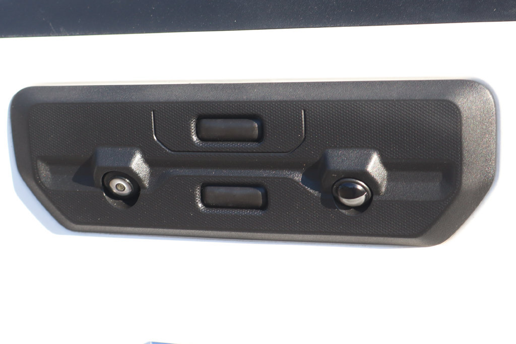 Used 2022 Chevrolet Silverado 1500 LT Trail Boss w/ LPO, Dark Essentials Package AWD/4WD image 49