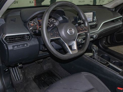 Used 2022 Nissan Altima 2.5 S image 5