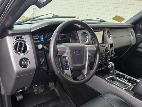 Used 2015 Ford Expedition EL Platinum image 10
