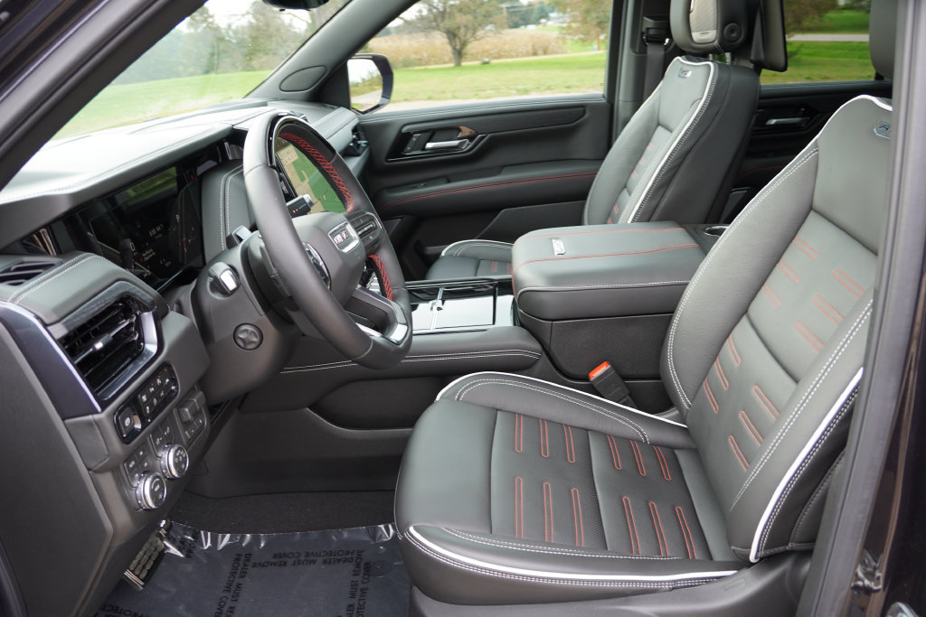 Used 2026 GMC Yukon AT4 Ultimate AWD/4WD image 16