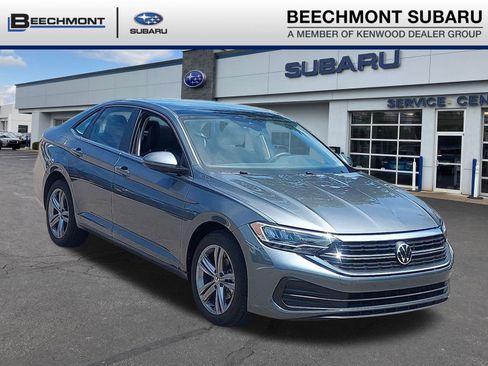 Used 2023 Volkswagen Jetta SE w/ Panoramic Sunroof Package FWD image 1