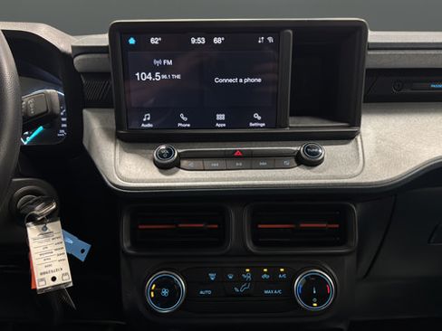 Used 2024 Ford Maverick XLT w/ Equipment Group 300A Standard AWD/4WD image 12