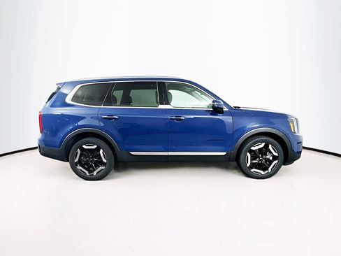 Used 2025 Kia Telluride S FWD image 10
