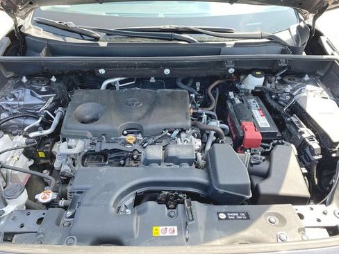 Used 2025 Toyota RAV4 LE AWD/4WD image 27