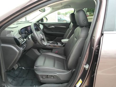 Used 2024 Buick Envision Preferred AWD/4WD image 14