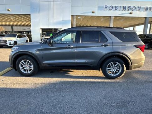 New 2026 Ford Explorer Active w/ Active Comfort Package image 7