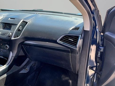 Used 2017 Ford Edge SE AWD/4WD image 25