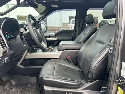 Used 2016 Ford F150 Lariat w/ Equipment Group 502A Luxury AWD/4WD image 5