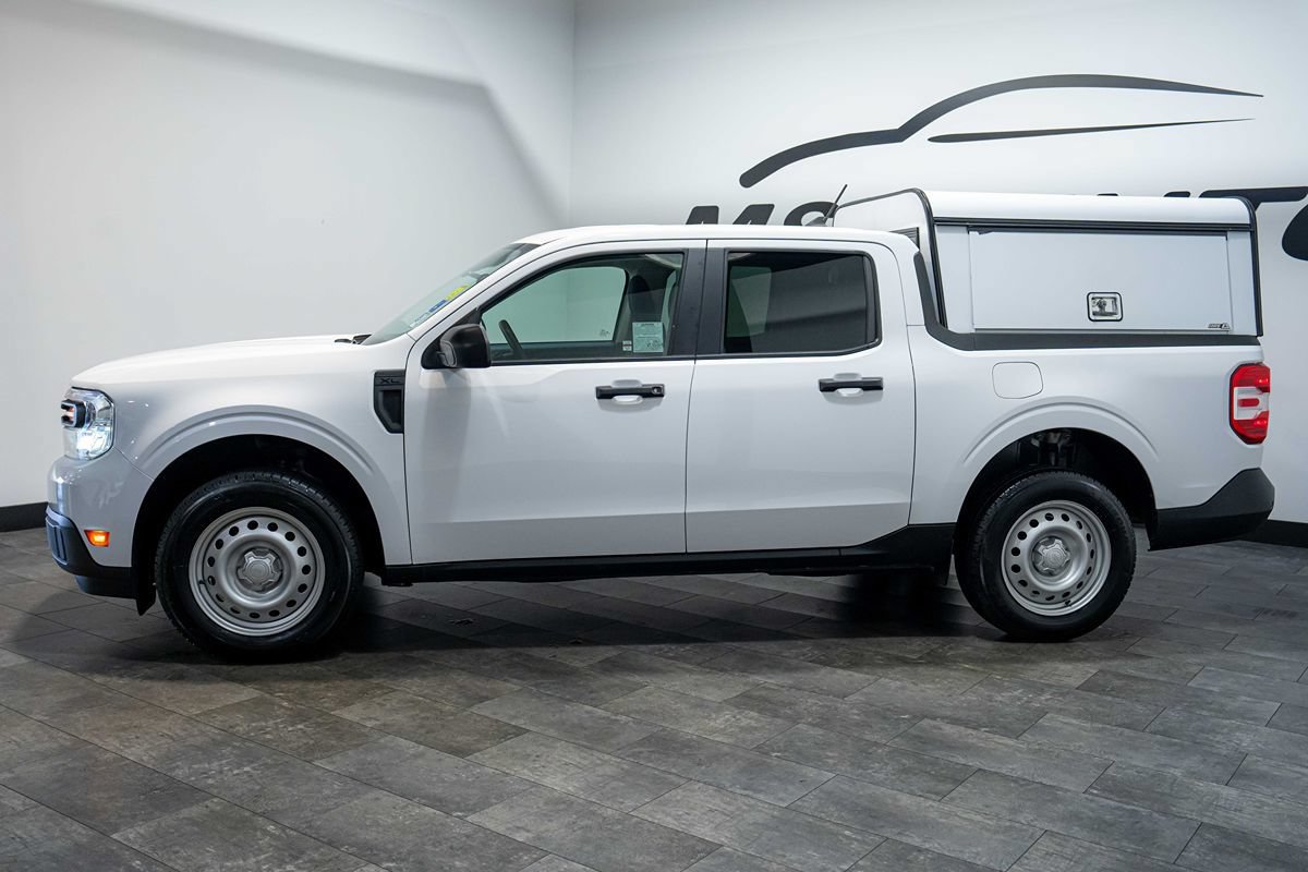 Used 2023 Ford Maverick XL FWD image 27