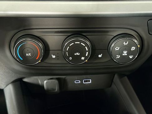 New 2026 Chevrolet Trax RS w/ Driver Confidence Package FWD image 16