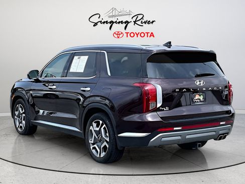 Used 2025 Hyundai Palisade Limited AWD/4WD image 4