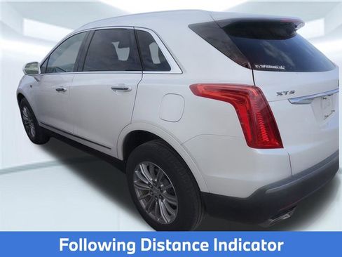 Used 2017 Cadillac XT5 Luxury w/ Driver Awareness Package image 11