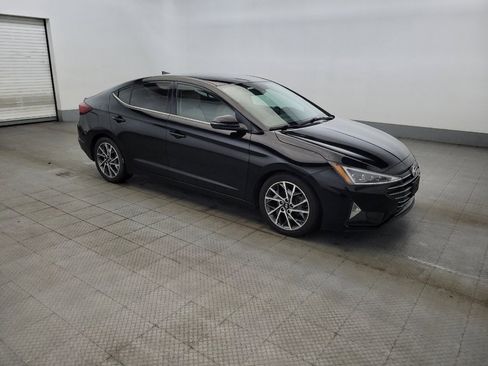 Used 2020 Hyundai Elantra Limited FWD image 11