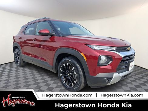Used 2023 Chevrolet TrailBlazer LT w/ Convenience Package FWD image 1