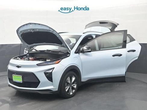 Used 2022 Chevrolet Bolt EUV LT w/ Convenience Package FWD image 37