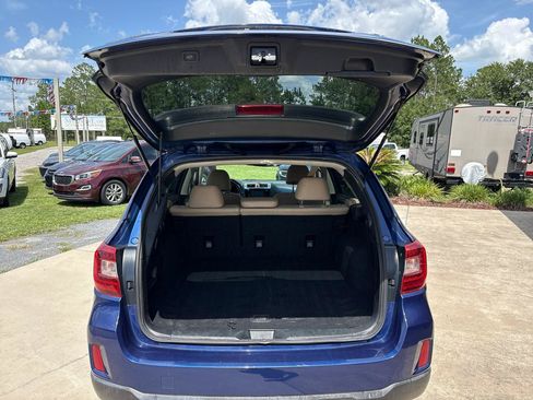 Used 2017 Subaru Outback 2.5i Limited AWD/4WD image 20