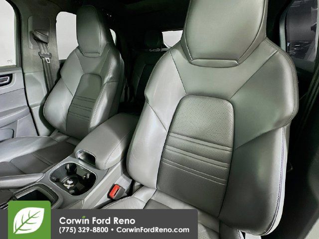 Used 2021 Porsche Cayenne GTS AWD/4WD image 24