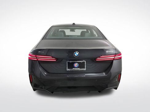 Used 2024 BMW 540i xDrive AWD/4WD image 11
