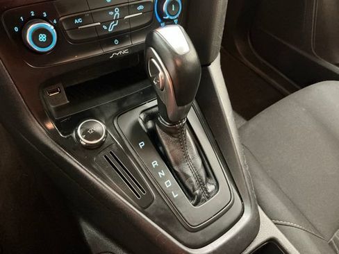 Used 2016 Ford Focus SE FWD image 21