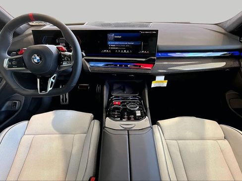 New 2027 BMW M5 w/ Executive Package AWD/4WD image 5