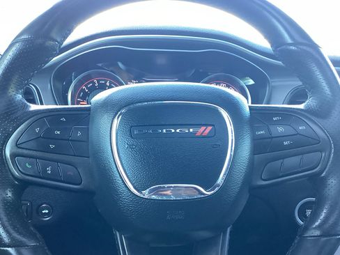 Used 2022 Dodge Challenger R/T Scat Pack RWD image 11