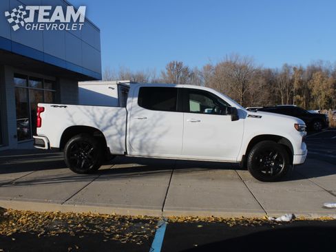 Certified 2024 Chevrolet Silverado 1500 RST image 3