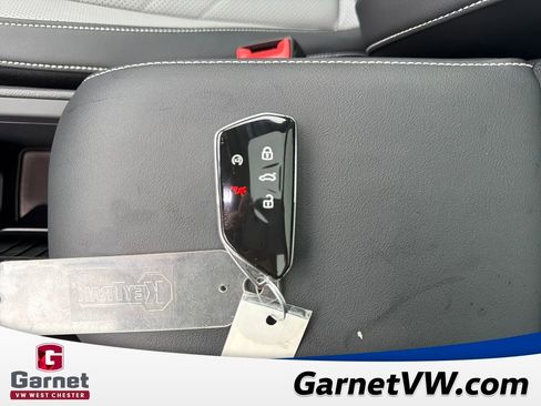 New 2026 Volkswagen Tiguan SE R-Line image 22