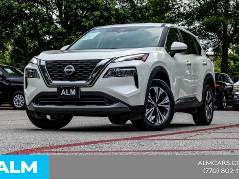 Used 2023 Nissan Rogue SV FWD image 2