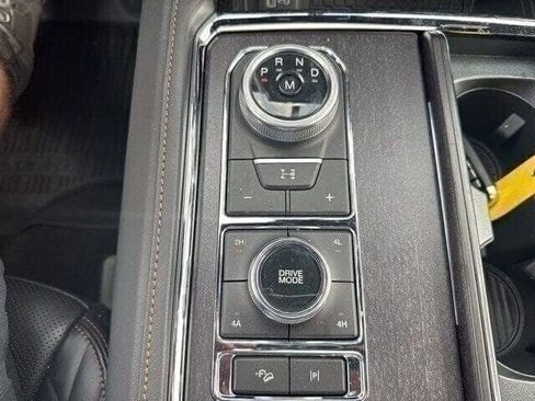 Used 2024 Ford Expedition Max Platinum image 39