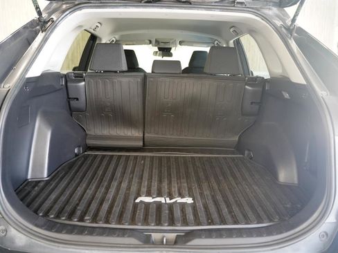 Used 2019 Toyota RAV4 LE w/ All Weather Liner Package AWD/4WD image 39