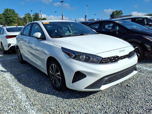 Used 2024 Kia Forte LXS FWD image 14