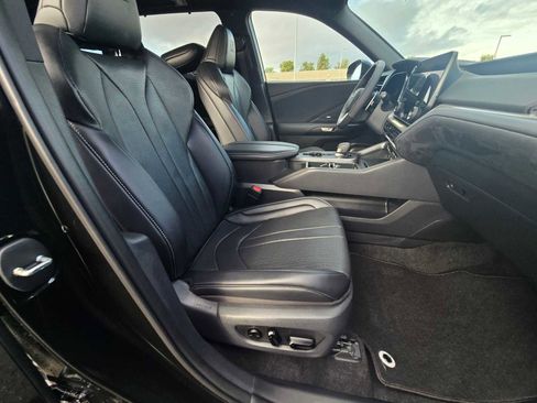 New 2026 Lexus TX 500h AWD image 11