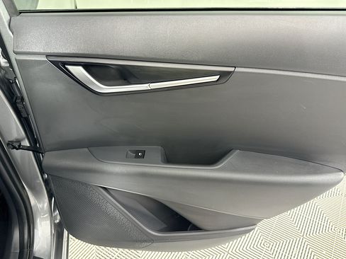 Used 2026 Kia Niro LX FWD image 25
