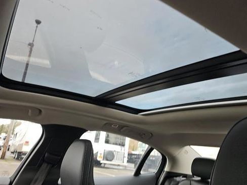 Used 2024 Volvo S60 B5 Core image 10