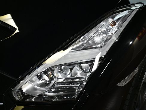 Used 2013 Nissan GT-R Black Edition AWD/4WD image 57