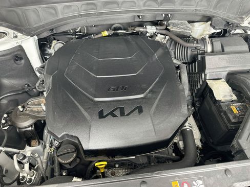 Used 2024 Kia Telluride LX FWD image 34