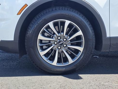 Certified 2022 Lincoln Nautilus FWD w/ Premium Package image 31
