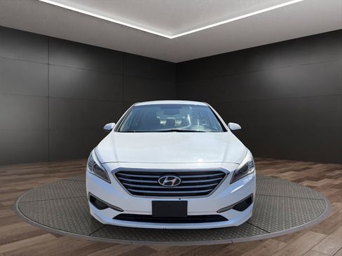 Used 2017 Hyundai Sonata SE FWD image 3