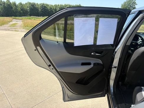 Used 2024 Chevrolet Equinox LS w/ LS Convenience Package FWD image 35