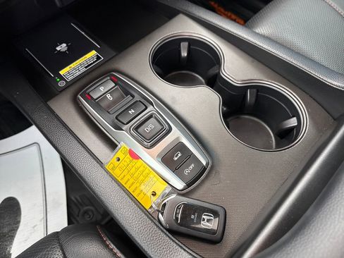 Used 2025 Honda Passport TrailSport image 36