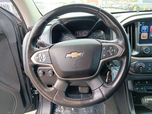 Used 2017 Chevrolet Colorado Z71 AWD/4WD image 14