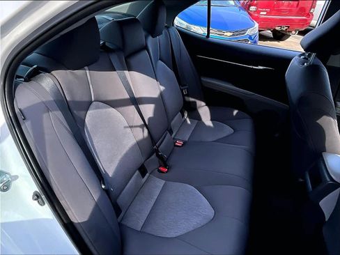 Used 2022 Toyota Camry LE image 15