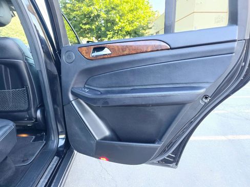 Used 2019 Mercedes-Benz GLS 450 4MATIC w/ Premium 1 Package image 34