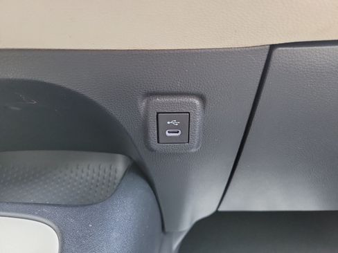 Used 2023 Toyota Corolla LE FWD image 29