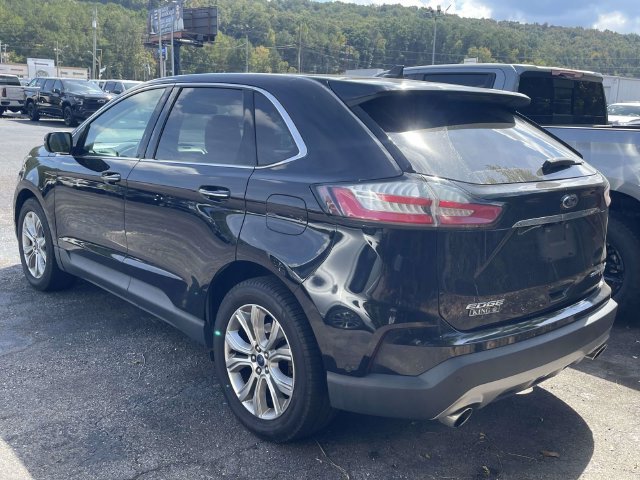 Used 2020 Ford Edge Titanium w/ Equipment Group 301A FWD image 4