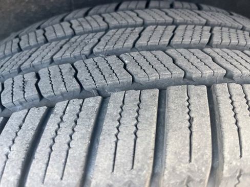 Used 2021 Cadillac Escalade ESV Premium Luxury image 9