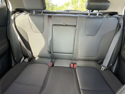 Used 2023 Buick Encore GX Select FWD image 12