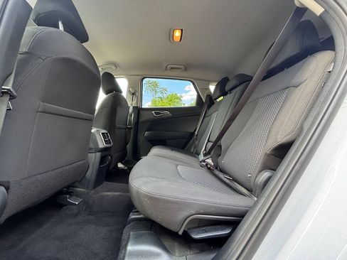 Used 2025 Kia Sportage LX FWD image 22